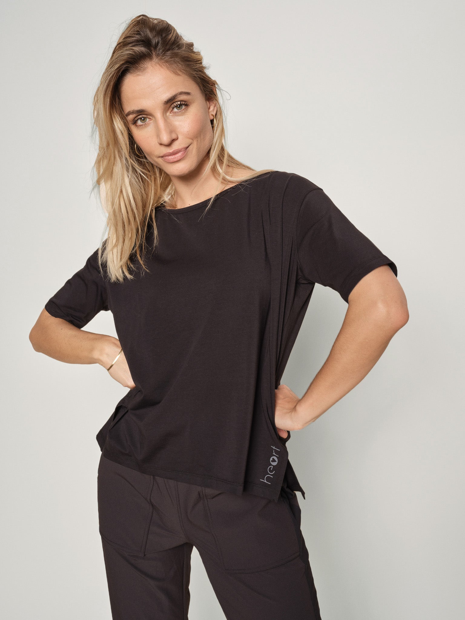 Modelshot / Black / Detail